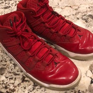 Jordan Max Aura (Gym Red)